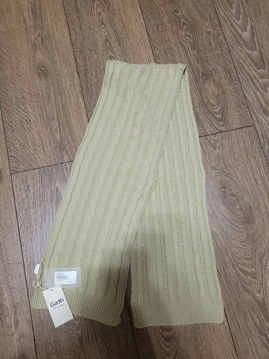 Шарфик очень классный новый