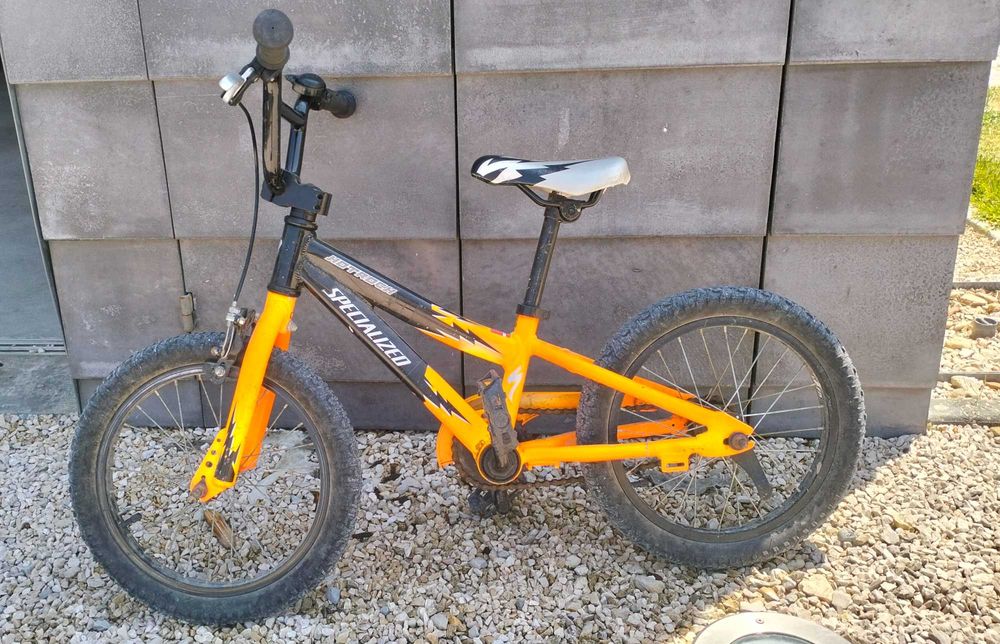 Bicicleta Specialized HotRock 16