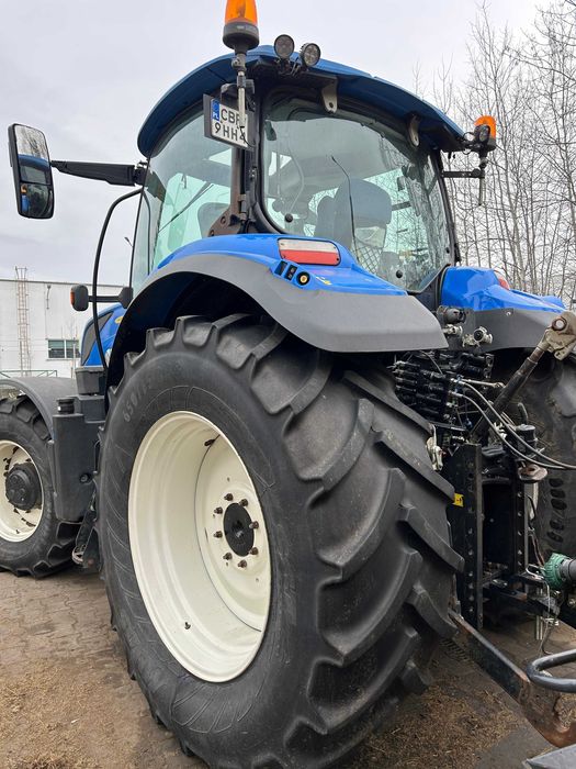 Ciągnik rolniczy T7.165 krajowy