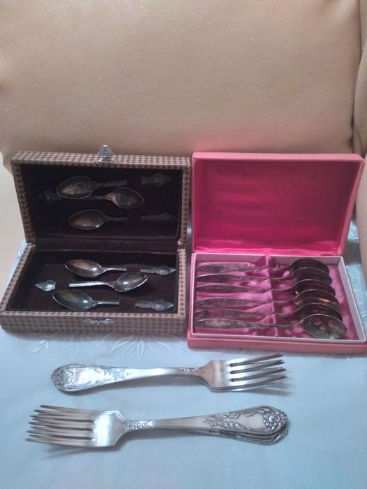 Мельхиоровые ложки, вилки