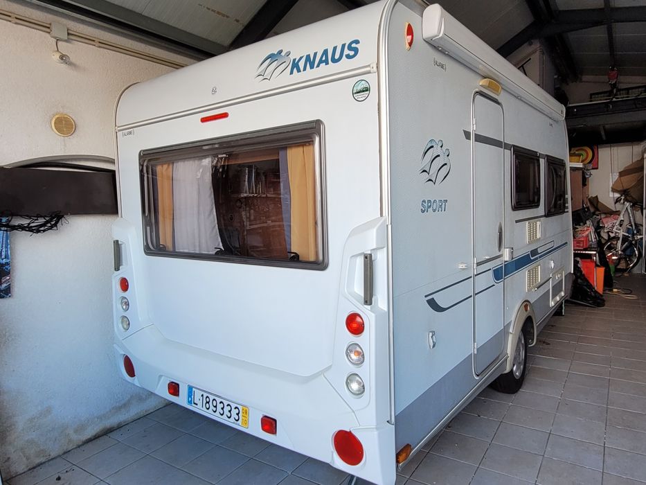 Caravana knaus 400 Sport c/ moover, painel solar