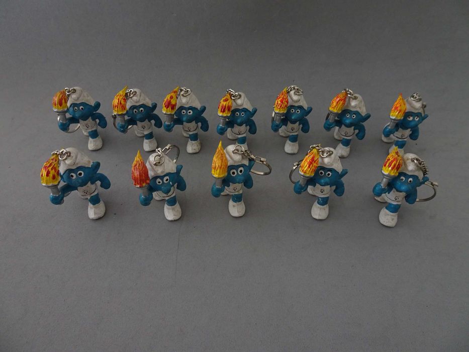 Figura em PVC da coleção Estrunfes Estrumpfes (tocha)
