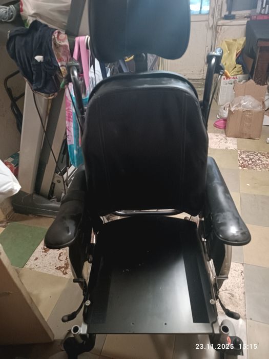 Многофункциональная инвалидная коляска Invacare Rea Clematis