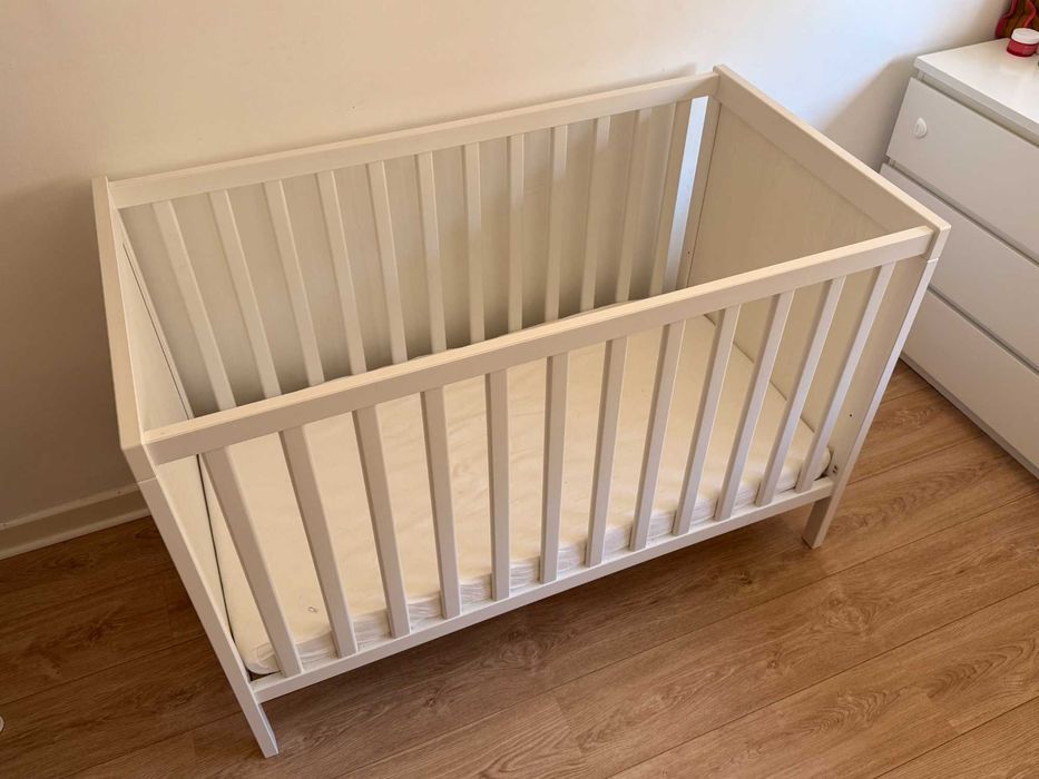 Berço IKEA SUNDVIK branco 60x120 cm — excelente estado