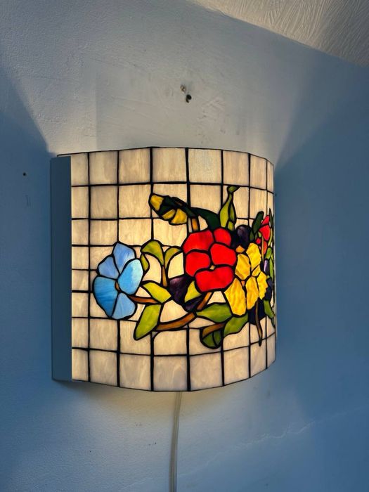 Настінна лампа світильник бра в стилі Тіффані вітраж 7538