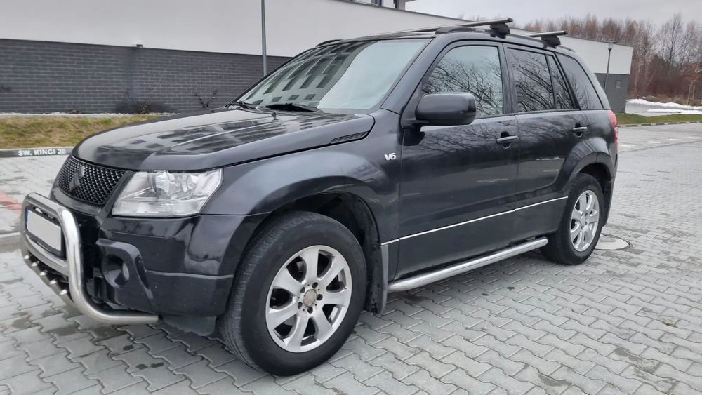 Suzuki Grand Vitara Suzuki Grand Vitara 2007r 4x4 gaz LPG Automat HAK Zarejestrowana