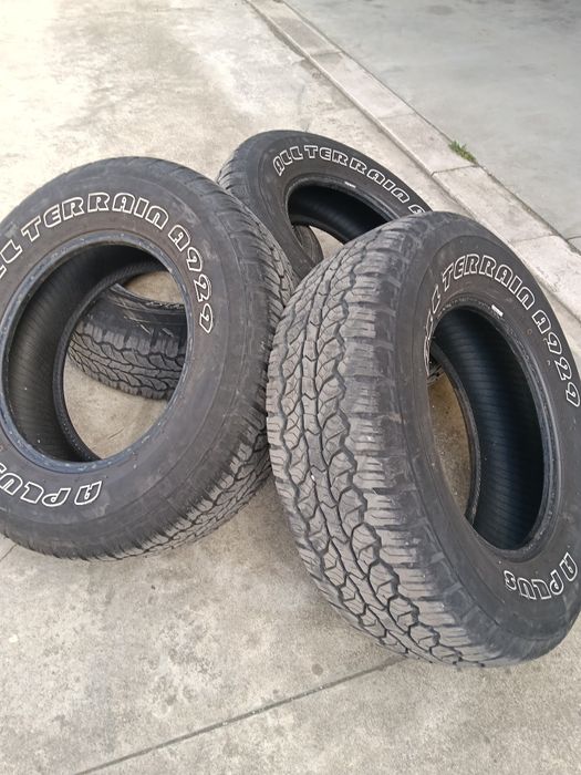 Pneus de jipe 245/70/16