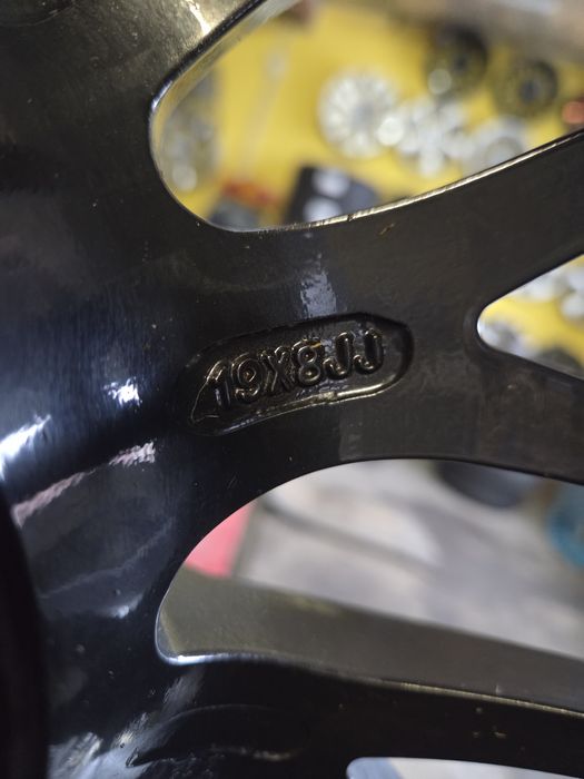 Felgi Aluminiowe 5x114,3 8Jx19 ET38 Barracuda Honda Toyota Nissan