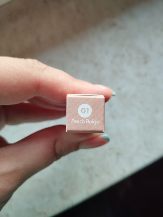 Beżowa kredka do oczu brushup by maxineczka 01