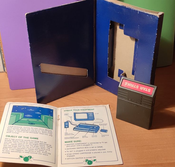 Gra Star Strike IntelliVision