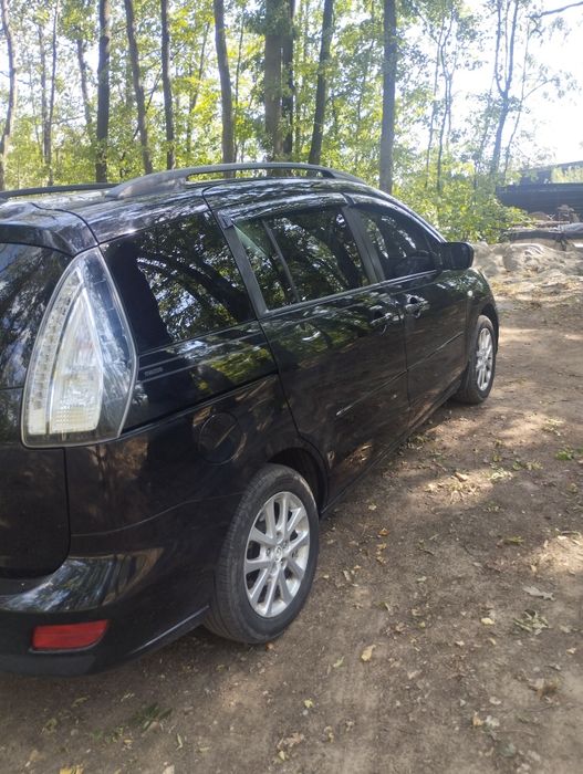 Мазда 5 в очень хорошем состоянии