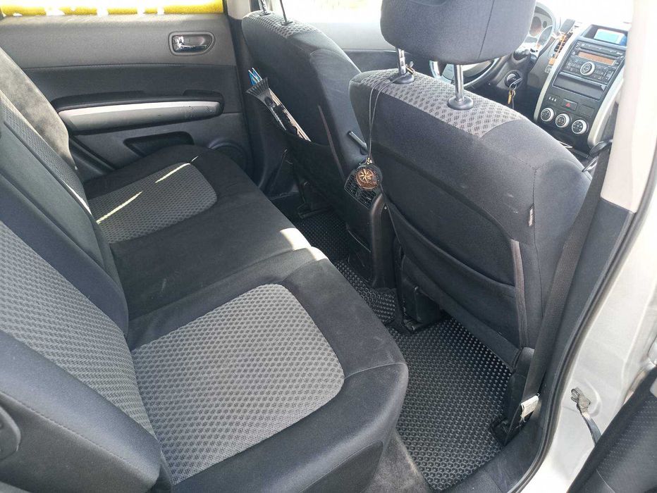 Продаю авто Nissan X-Trail