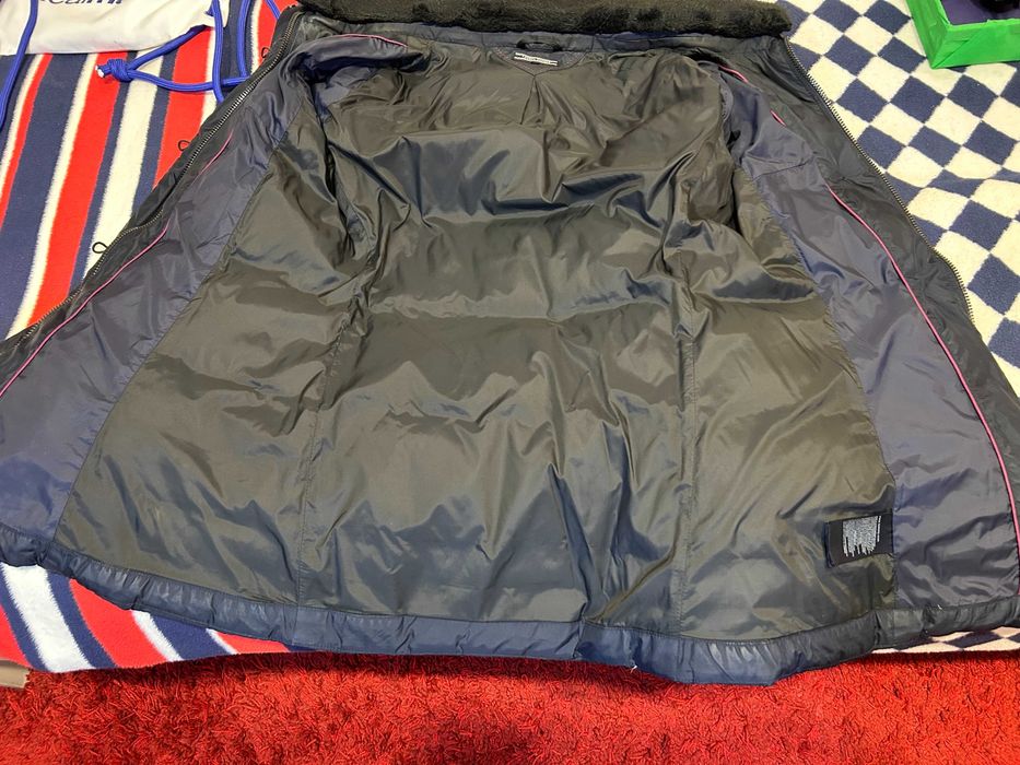 Kurtka puchowa z kapturem Tommy Hilfiger damska granatowa rozmiar S/36