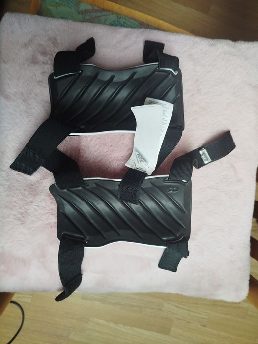 Ochraniacze nagolenniki Trio adidas rozmiar m