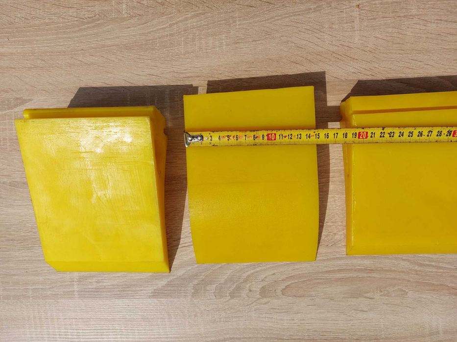 Skrobak Taśmowy Poliuretanowy Do Montażu na Szynę , Listwę