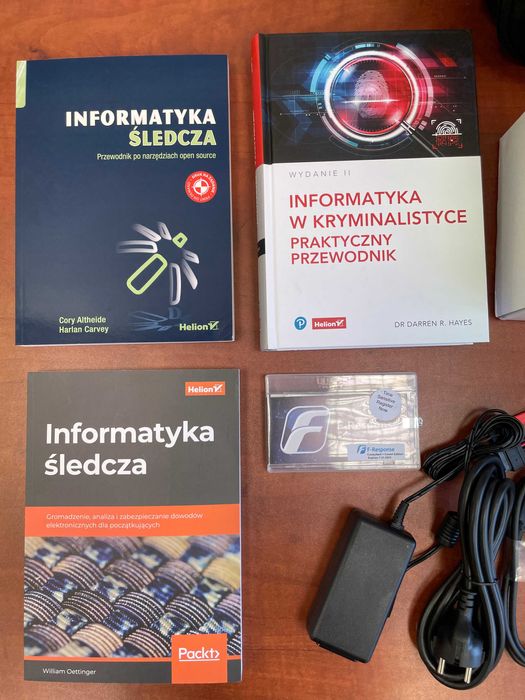 Zestaw kryminalistyki / Bloker zapisu danych / Informatyka śledcza