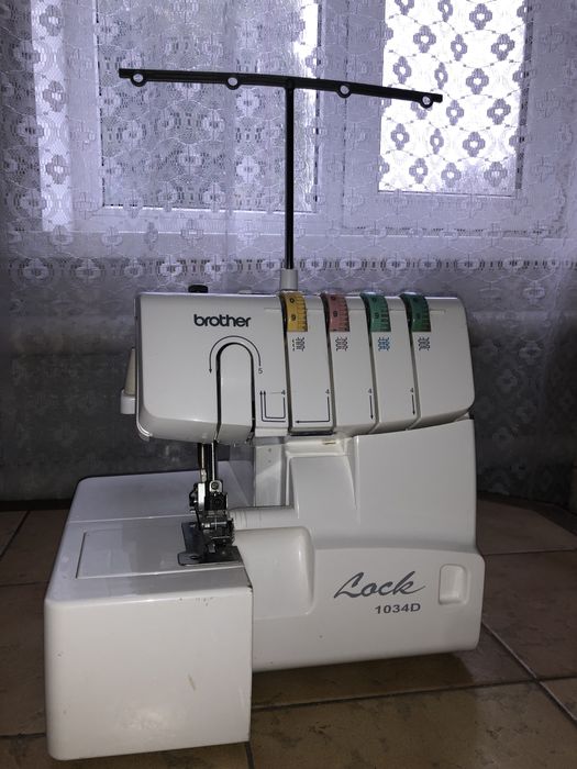 Оверлок Brother Lock 1034D