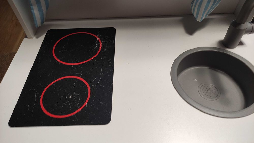 Drewniana Kuchnia dziecięca Ikea z akcesoriami