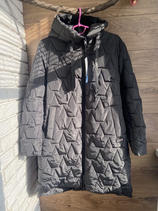 Жіноча тепла куртка