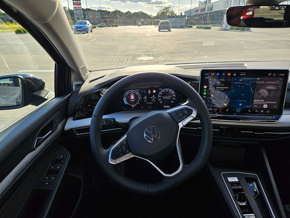 Wynajem samochodu, wypożyczalnia samochodów, najem długoterminowy