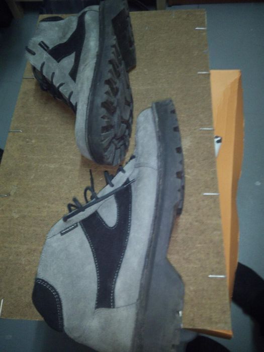 Botas camurça - cinza