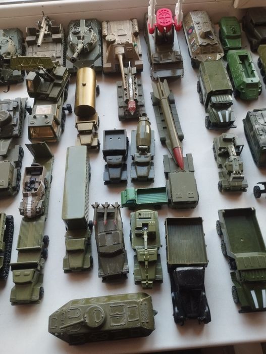 Продам военную технику СССР и других стран ТНК тягач пушка ракетовоз