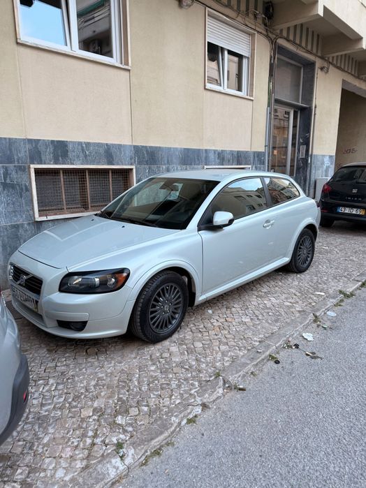 Volvo C30 1.6 Gasóleo foto 2