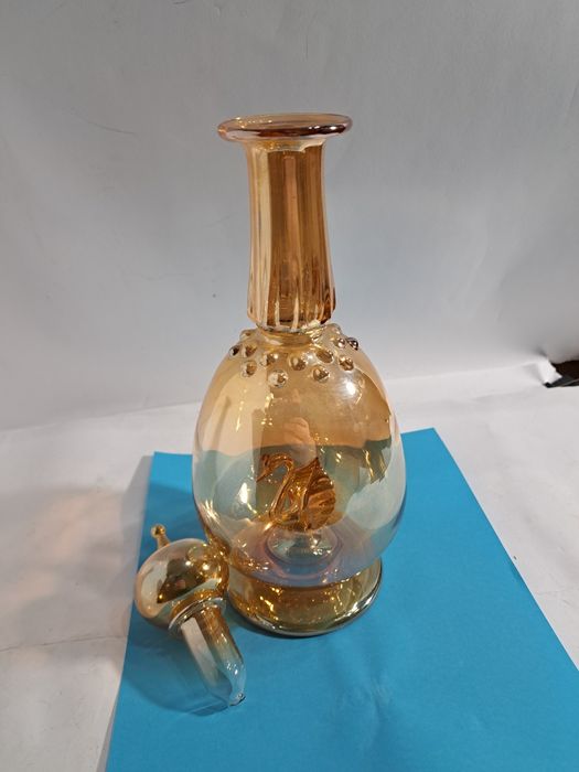 Графин с фигуркой  с Лебедем  Ссср  гутное  Люстровое Стекло