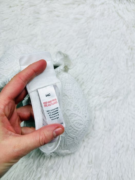 Biustonosz usztywniany 75C biały