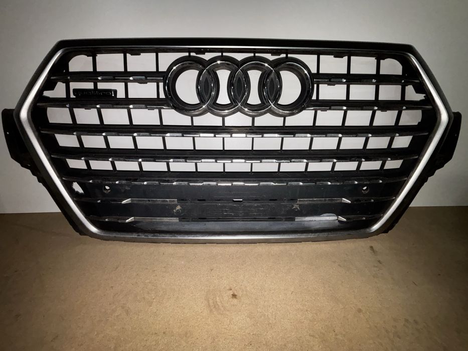 решетка радиатора ауди ку7