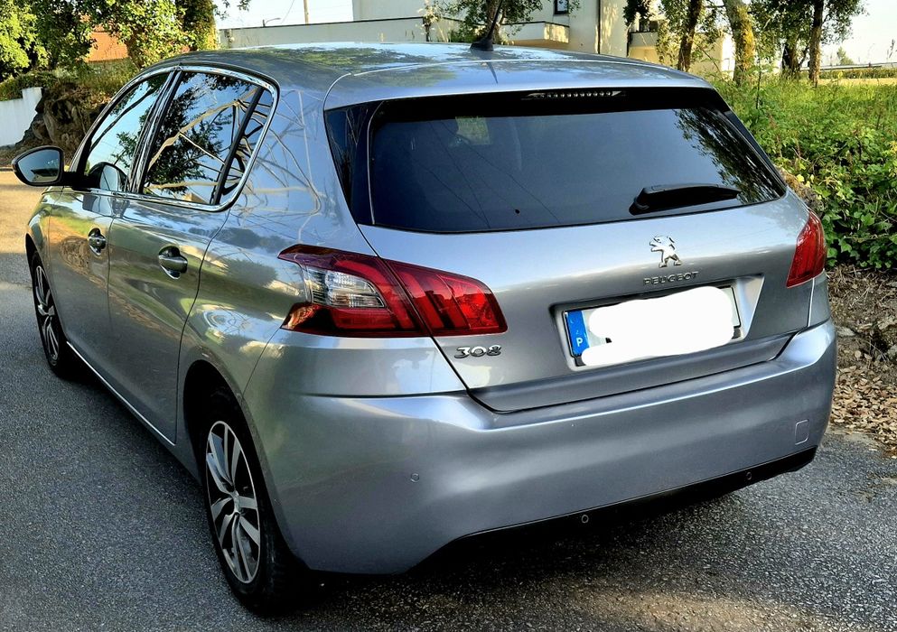 Peugeuot 308 Allure 1.2 PureTech 130Cv