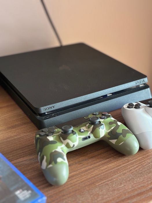 Play Station 4 pady i gry