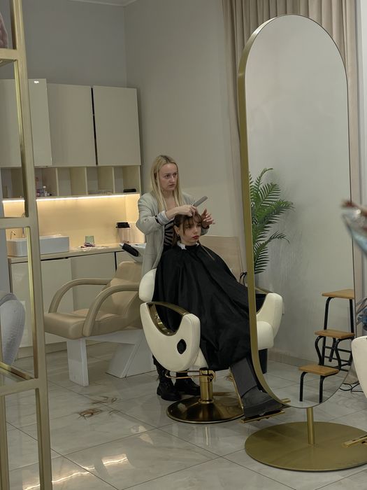 Меблі для салону краси