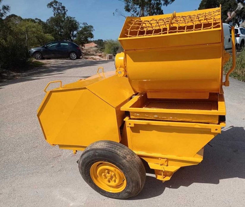 Máquina de Projectar Reboco Turbosol c / Mangueiras - Usado