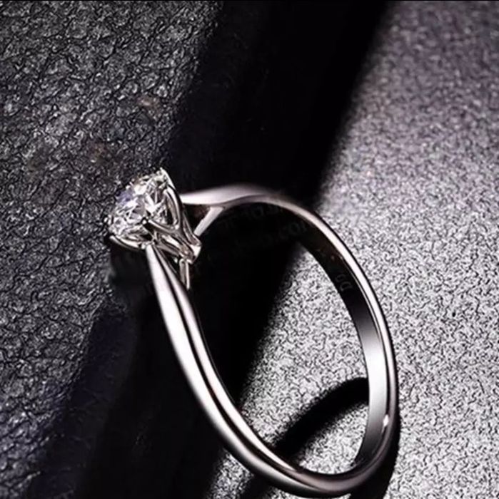 Anel Solitário banho ouro 18k