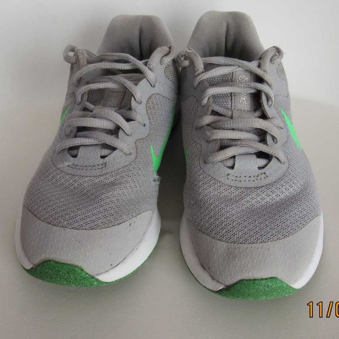 Кросівки Nike Revolution 6 35.5р.
