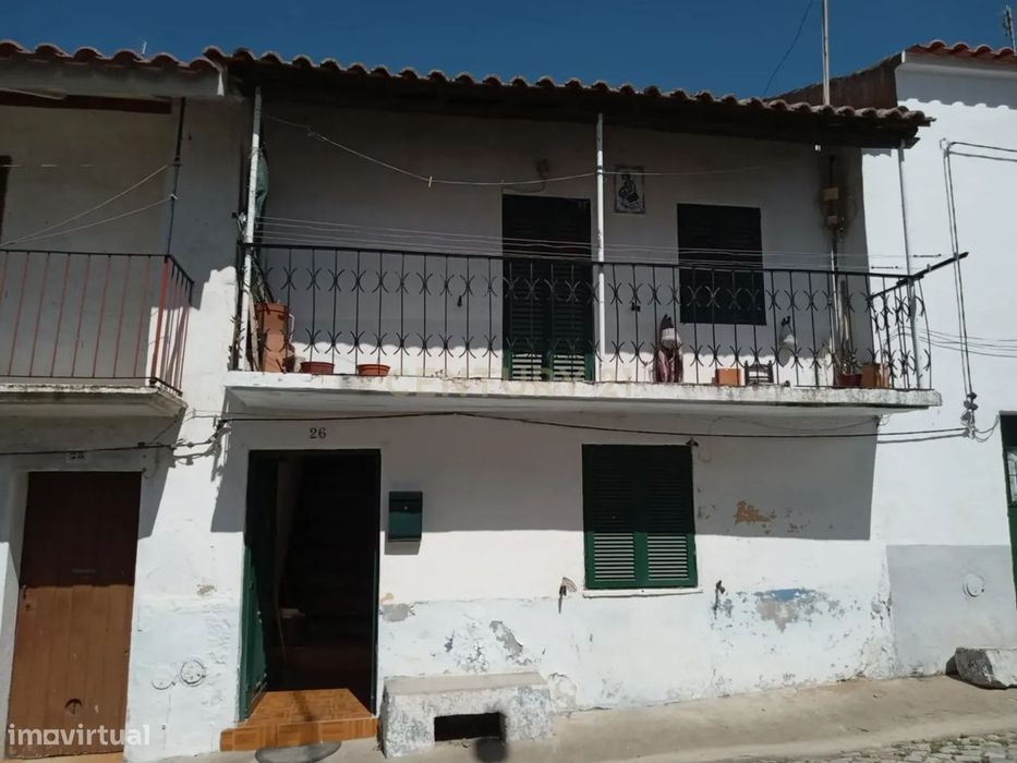 Moradia T3 com Vista Panorâmica em Localização Privilegiada