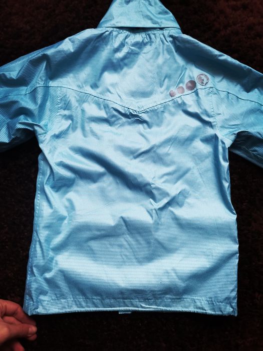 Ветровка для девочки