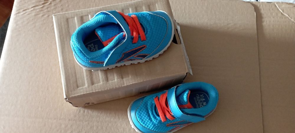 Ténis criança Reebok número 19.5