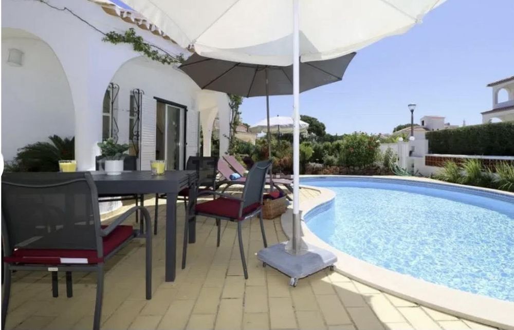 Moradia V3 alugar Vilamoura