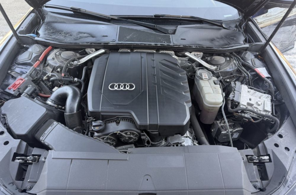 Audi a6c8 2023 2л