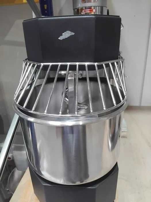 Amassadeira 10 litros - Nova
