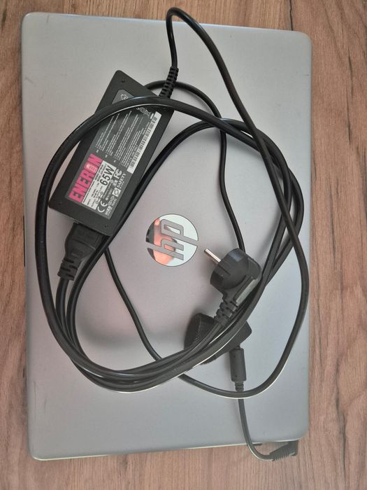 Laptop HP 250 G8
