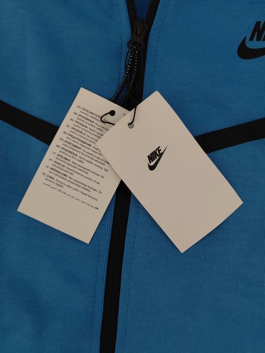 Нова кофта Nike tech fleece  синього кольру розміру L