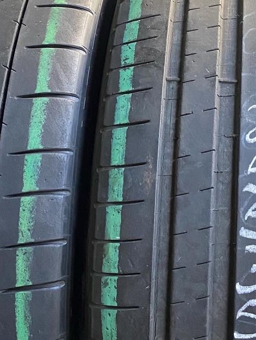 Pneus 255 / 35 R 19 Michelin