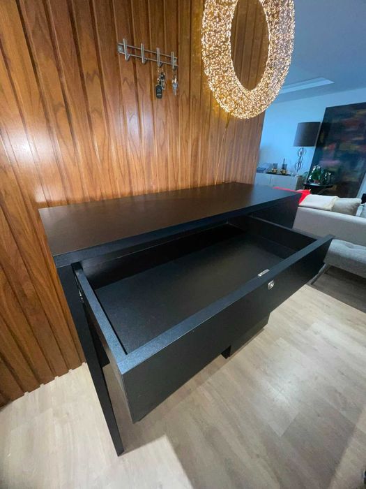 Vendo Balcão de Receção em Excelente Estado