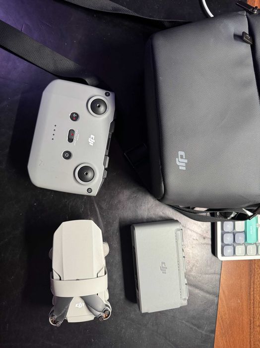 Квадрокоптер Dji mini2 fly more combo