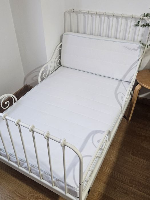 Cama extensível MINNEN Ikea, com colchão