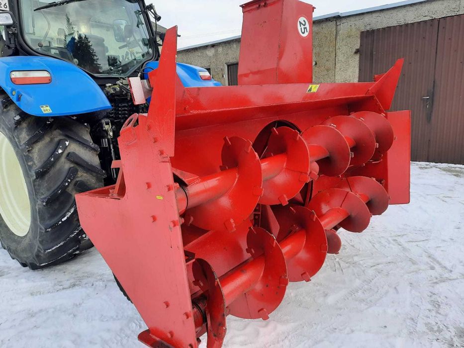 Pług wirnikowy do odśnieżania
