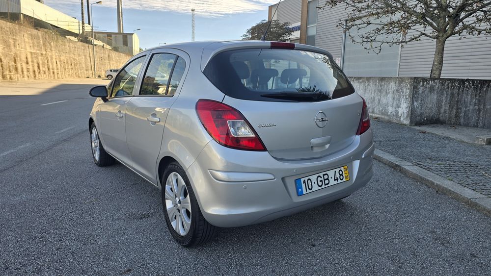 Opel Corsa 1.2 Gasolina